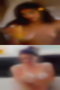 Nude horny on stage women swinger!
